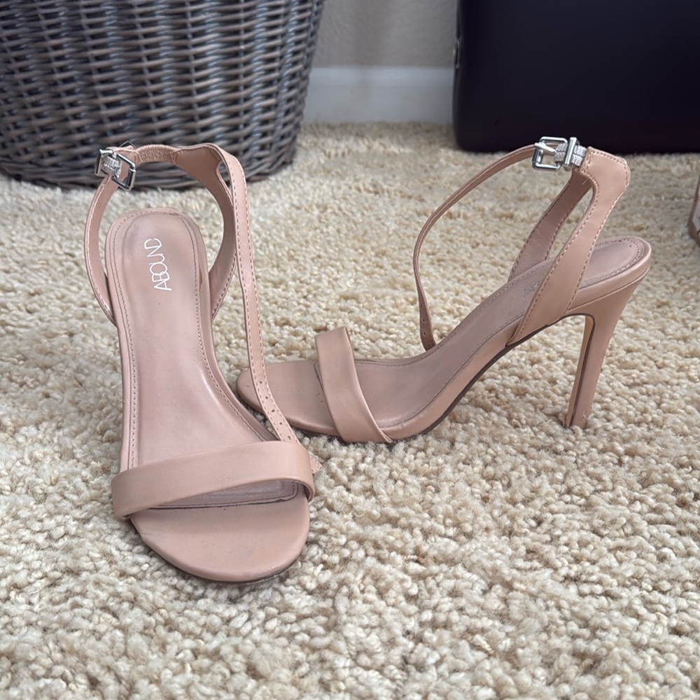 Tan heels